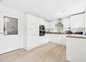 Kitchen- click for photo gallery